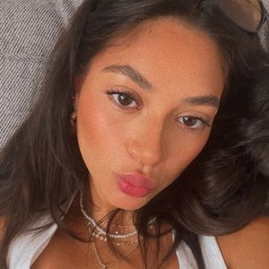 Meet your Posher, Manuela